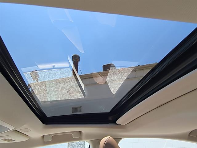 used 2019 Lexus ES 300h car, priced at $27,000