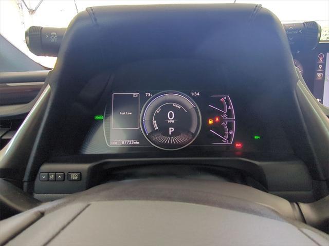 used 2019 Lexus ES 300h car, priced at $27,000