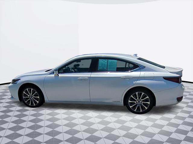 used 2019 Lexus ES 300h car, priced at $27,000
