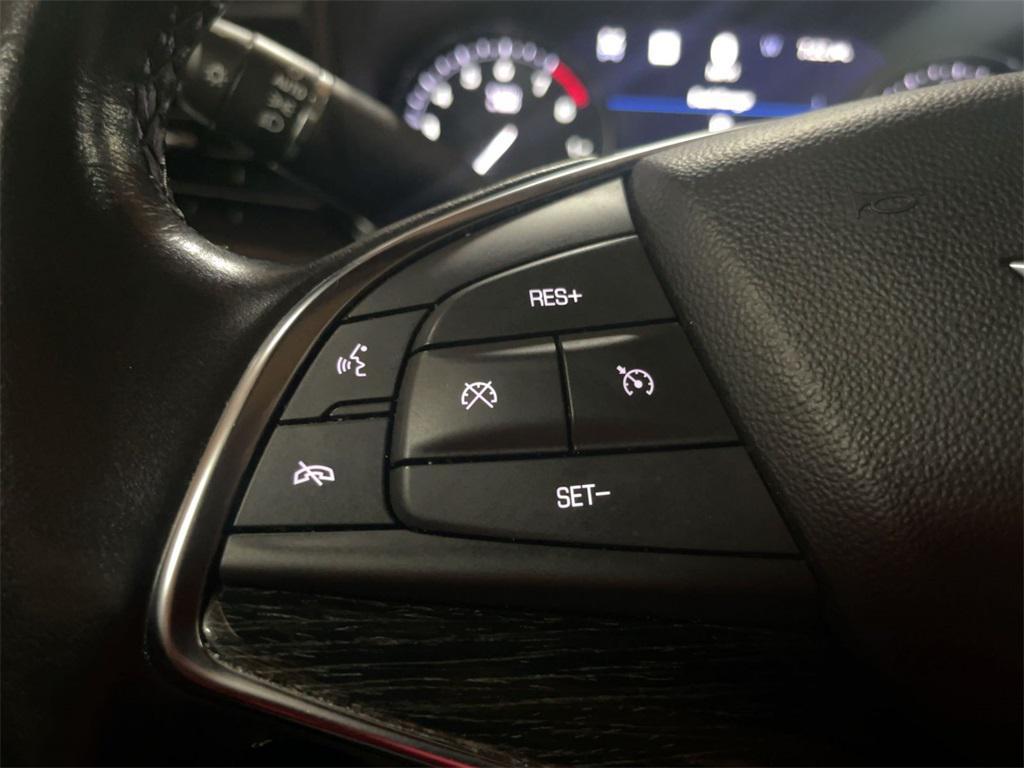 used 2020 Cadillac XT5 car, priced at $25,372