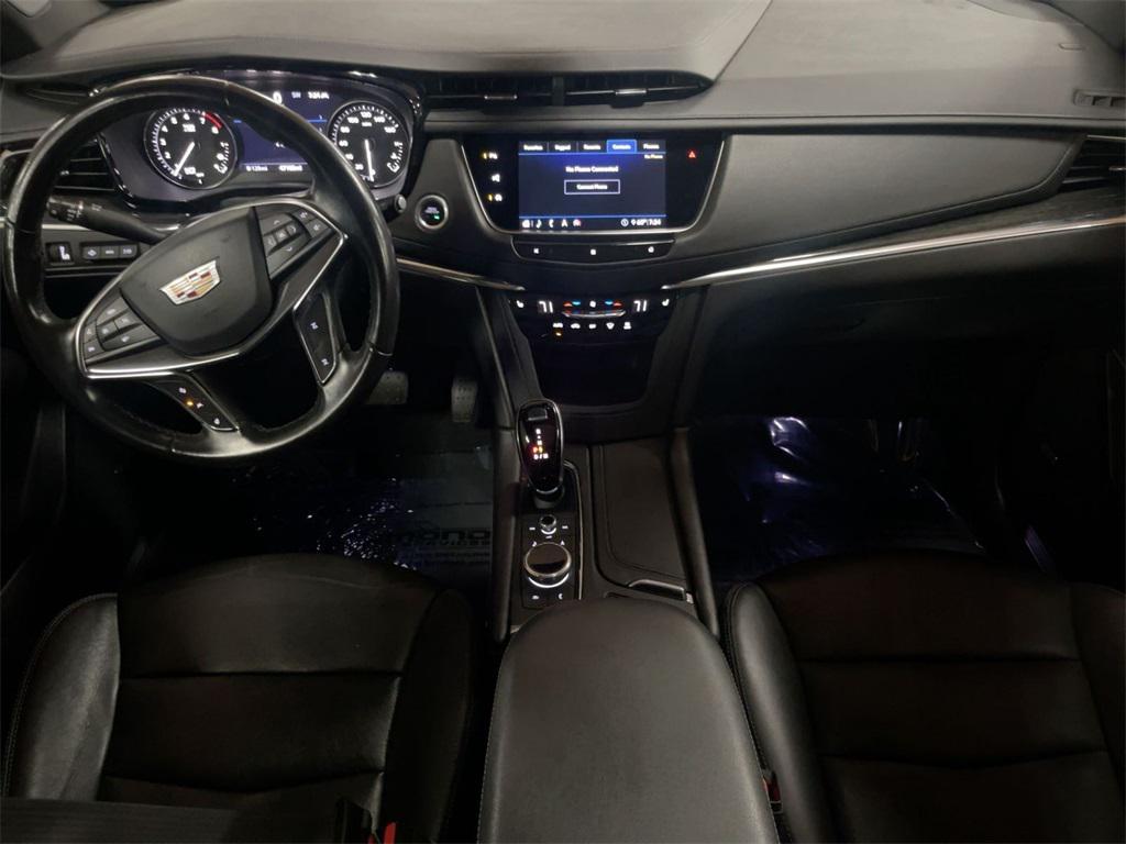 used 2020 Cadillac XT5 car, priced at $25,372