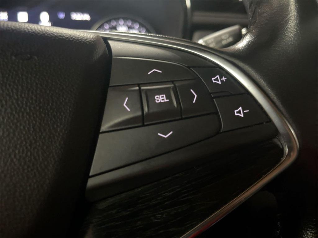 used 2020 Cadillac XT5 car, priced at $25,372