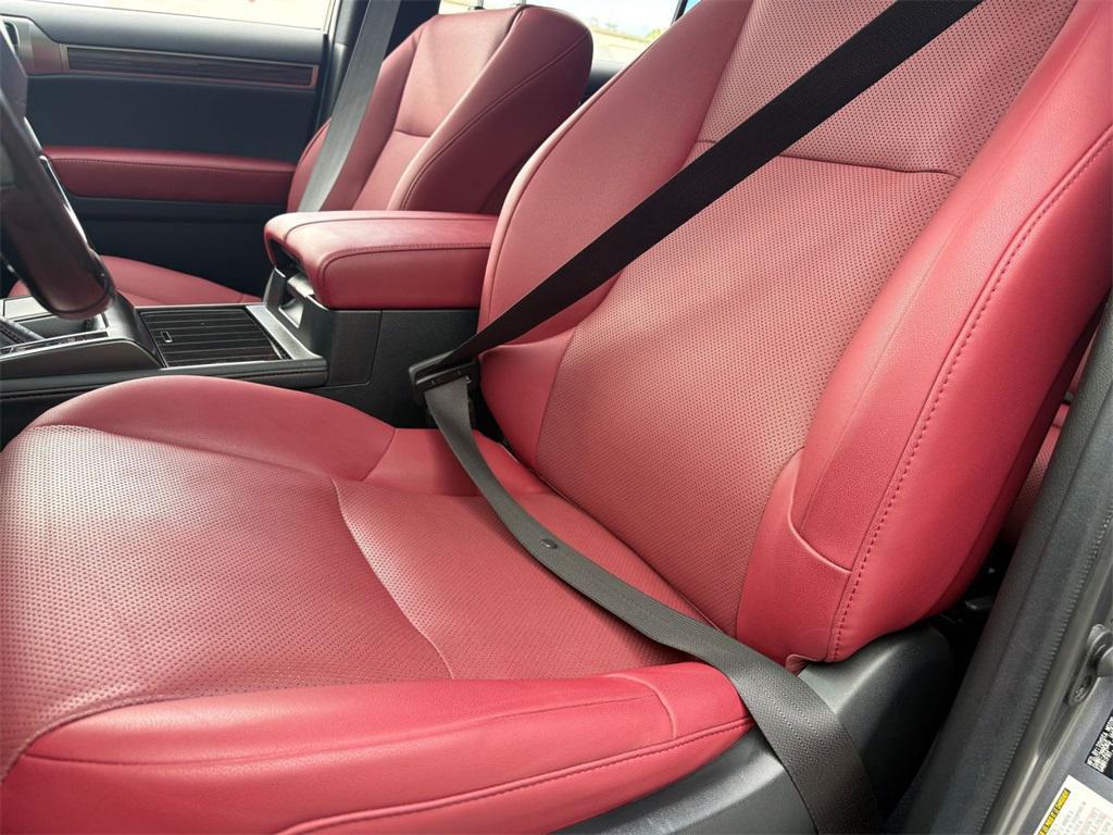 used 2023 Lexus GX 460 car, priced at $55,000
