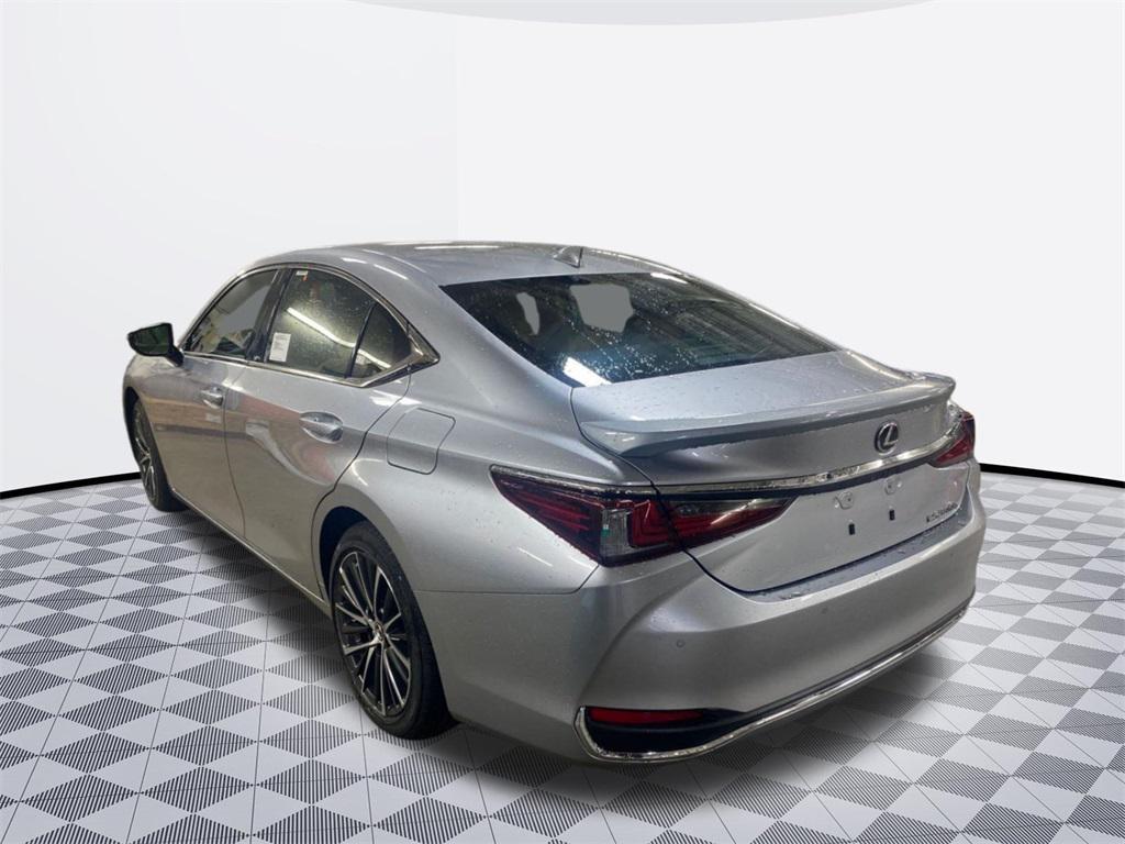 new 2025 Lexus ES 300h car, priced at $47,769