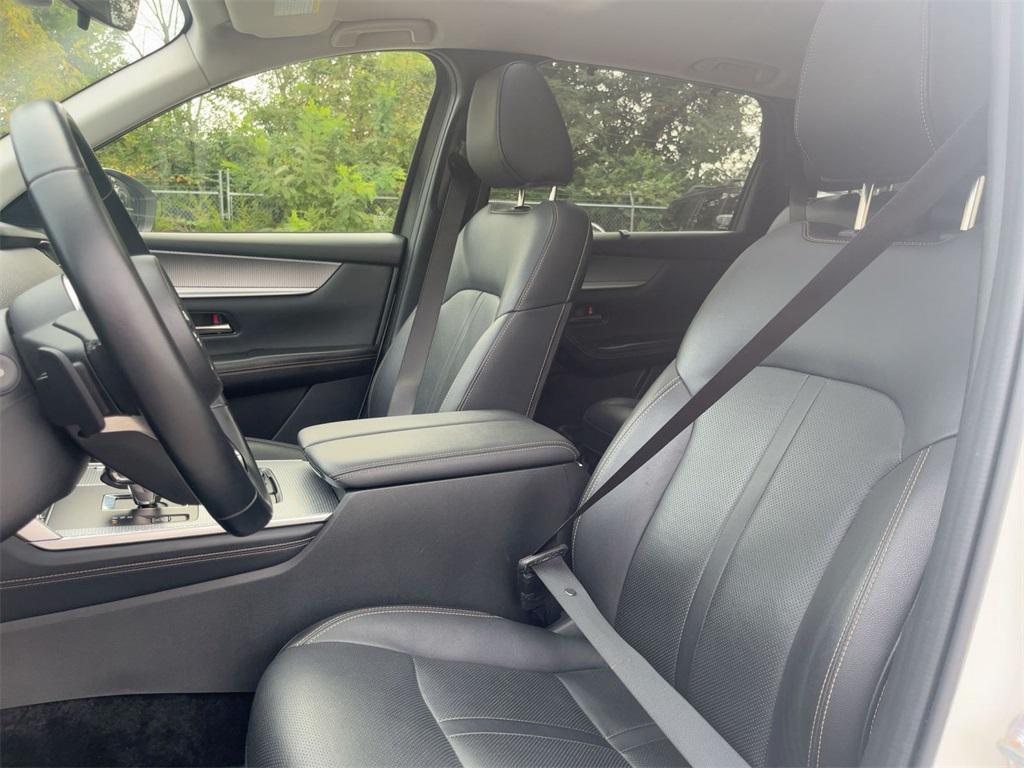 used 2025 Mazda CX-90 car, priced at $31,689