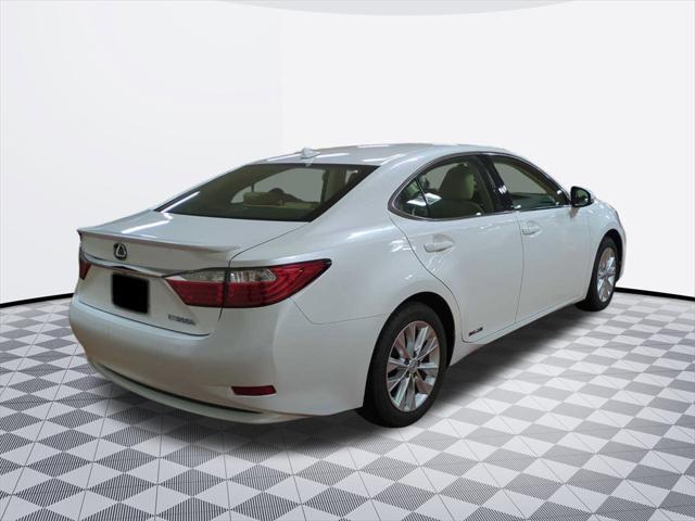 used 2013 Lexus ES 300h car, priced at $13,000