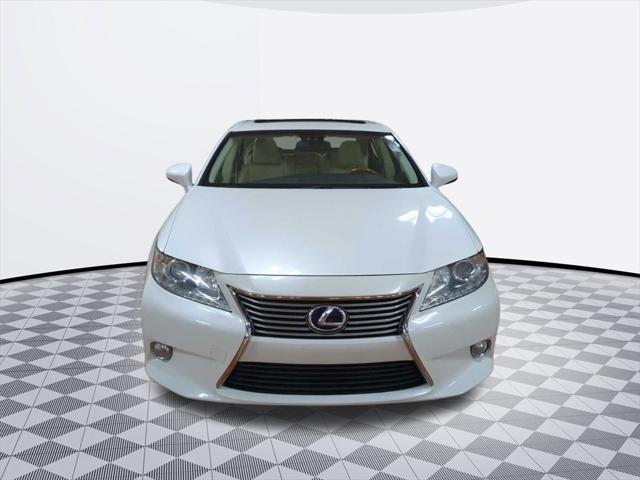 used 2013 Lexus ES 300h car, priced at $13,000