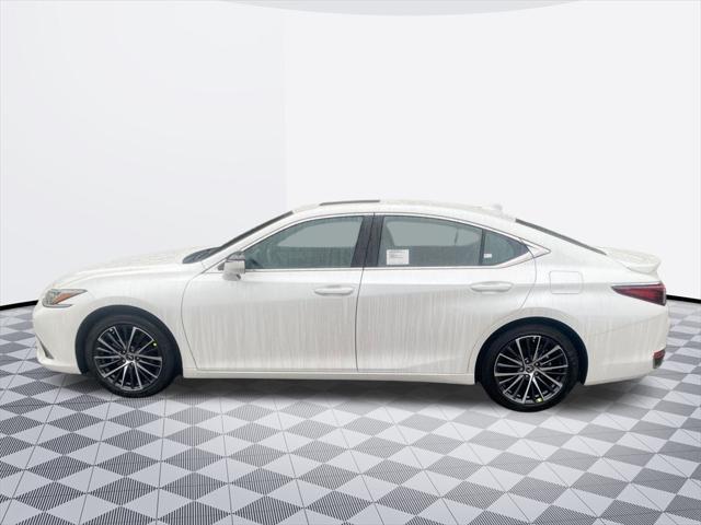 new 2025 Lexus ES 300h car, priced at $51,644