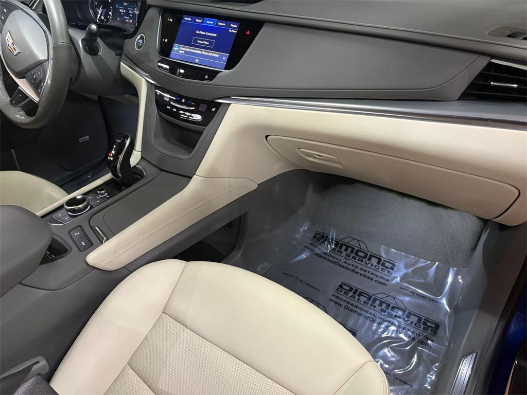 used 2024 Cadillac XT5 car, priced at $44,000
