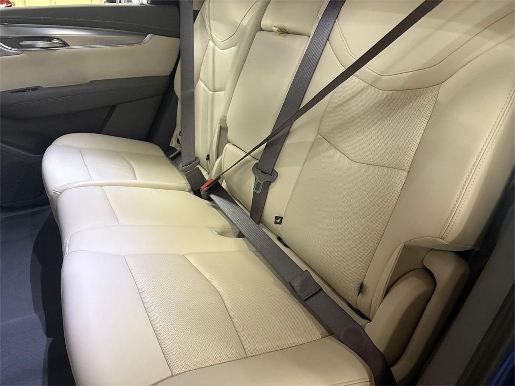 used 2024 Cadillac XT5 car, priced at $44,000