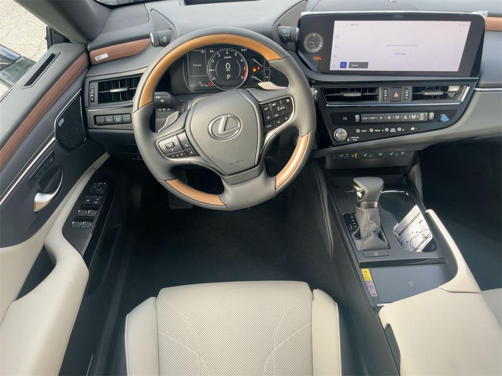 new 2025 Lexus ES 350 car, priced at $53,322