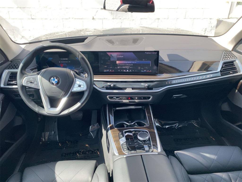 used 2025 BMW X7 car, priced at $60,000