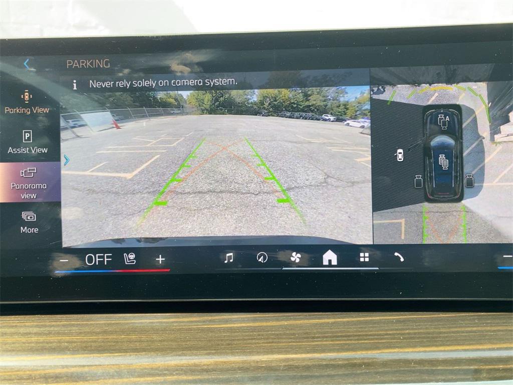 used 2025 BMW X7 car, priced at $60,000