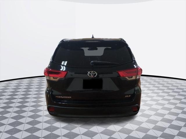 used 2019 Toyota Highlander car, priced at $23,300