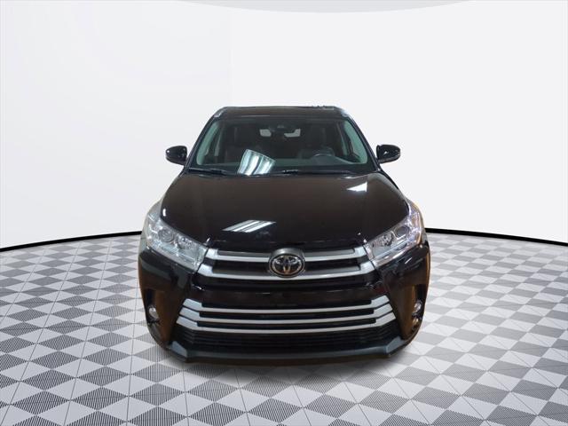 used 2019 Toyota Highlander car, priced at $23,300