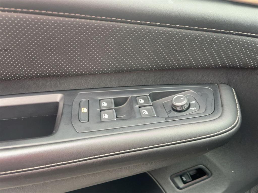 used 2024 Volkswagen Atlas car, priced at $29,900