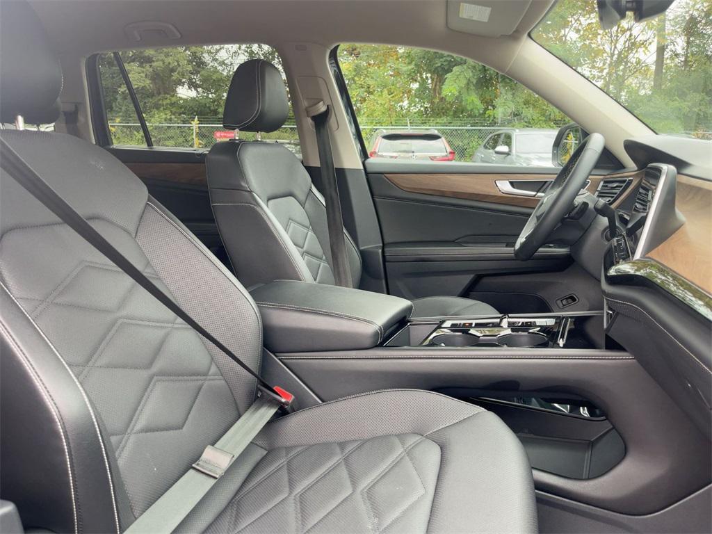 used 2024 Volkswagen Atlas car, priced at $29,900