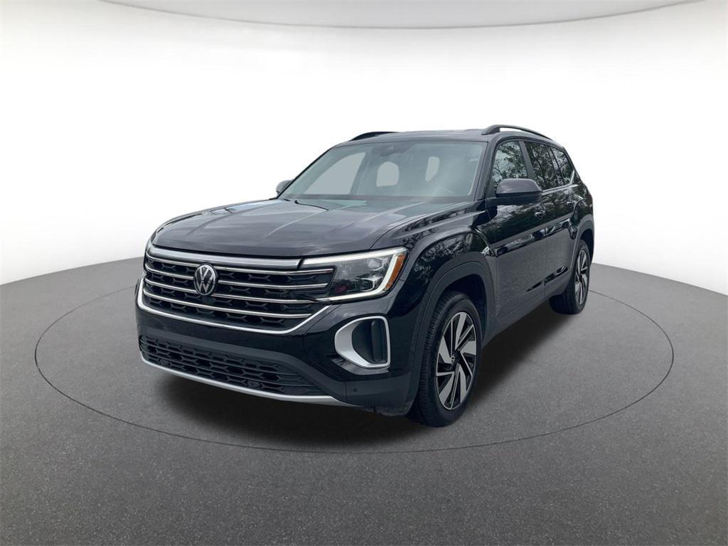 used 2024 Volkswagen Atlas car, priced at $29,900
