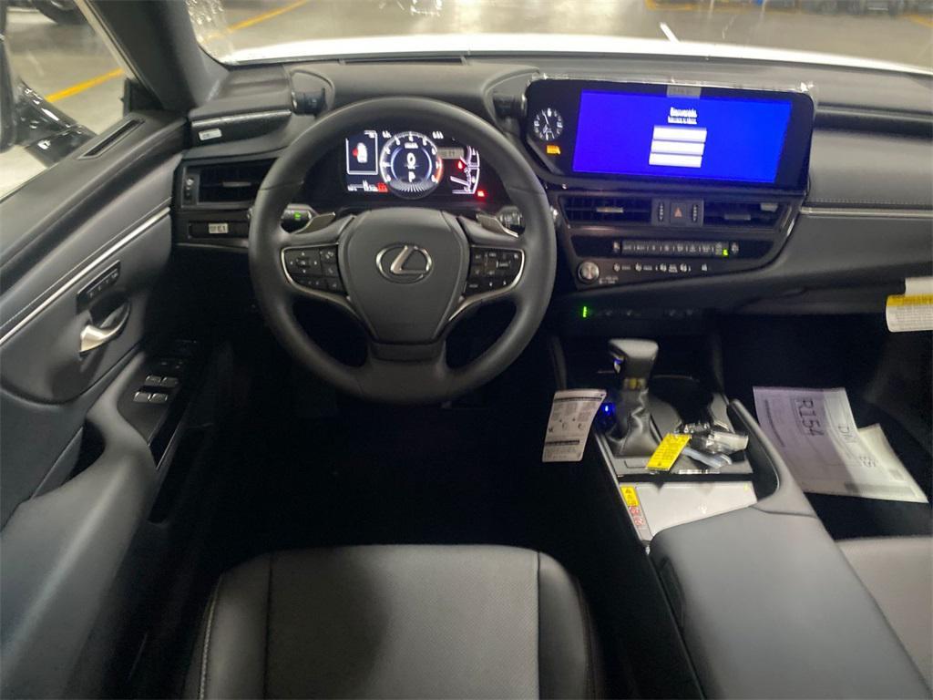 new 2025 Lexus ES 350 car, priced at $47,860