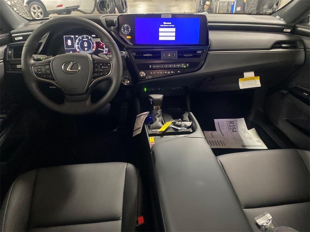 new 2025 Lexus ES 350 car, priced at $47,860