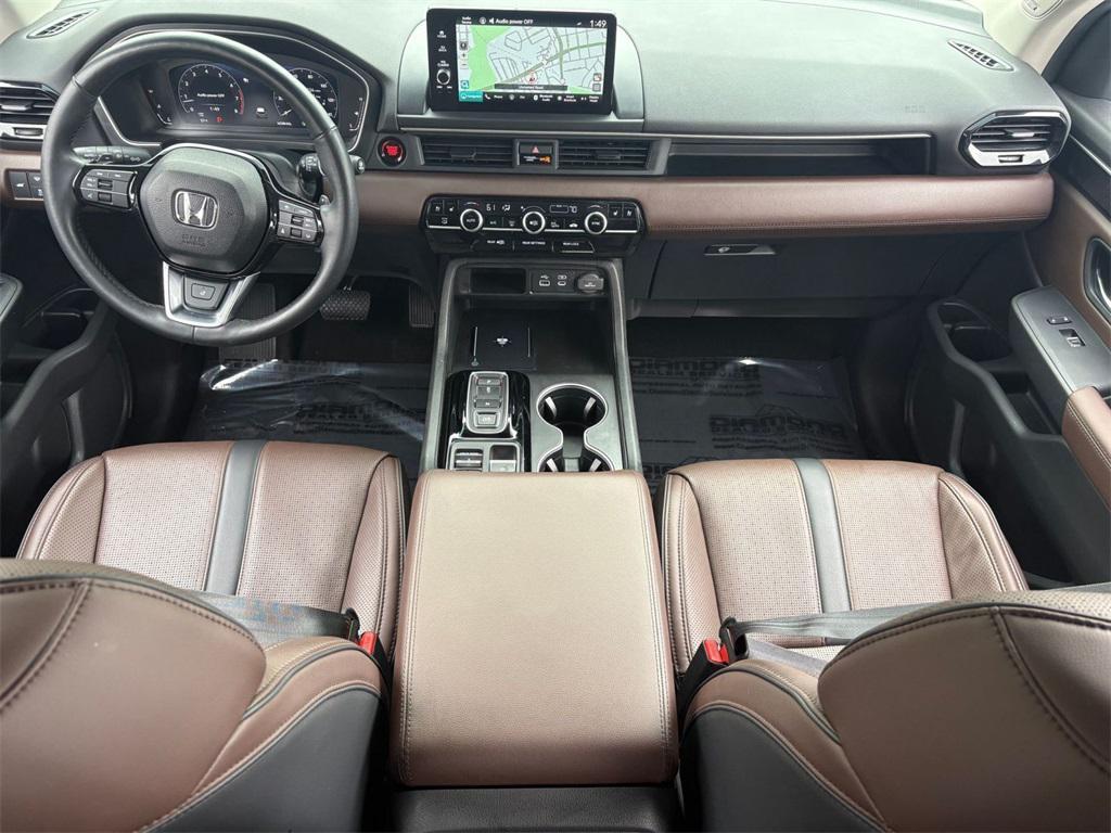 used 2023 Honda Pilot car, priced at $41,000