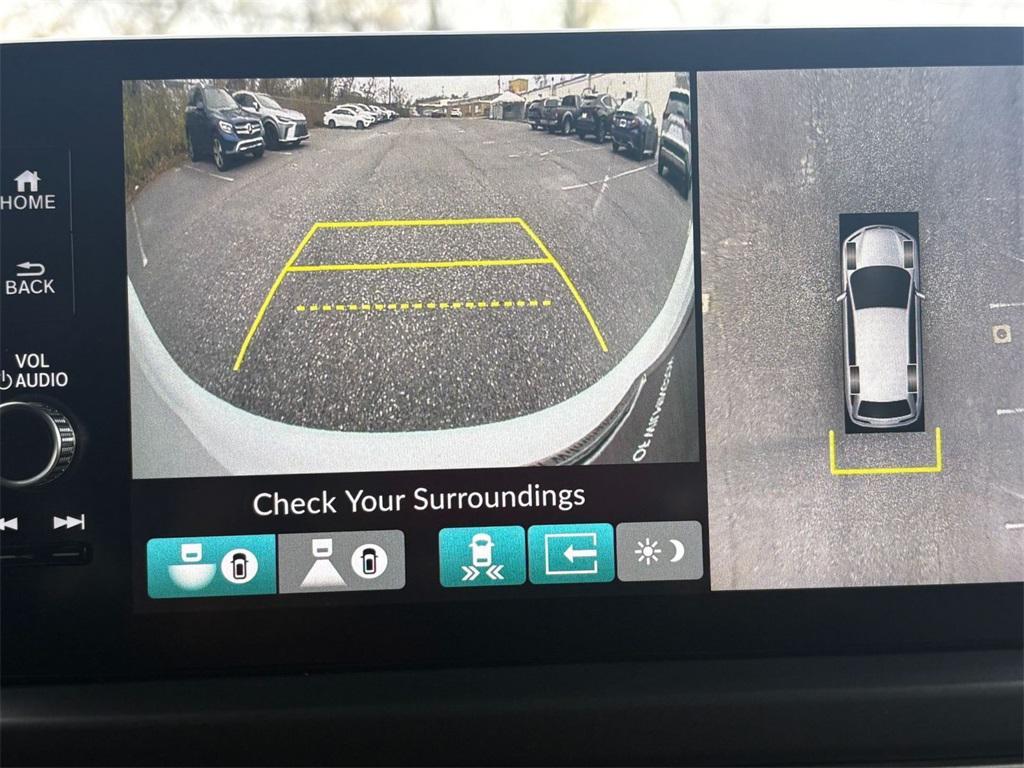 used 2023 Honda Pilot car, priced at $41,000