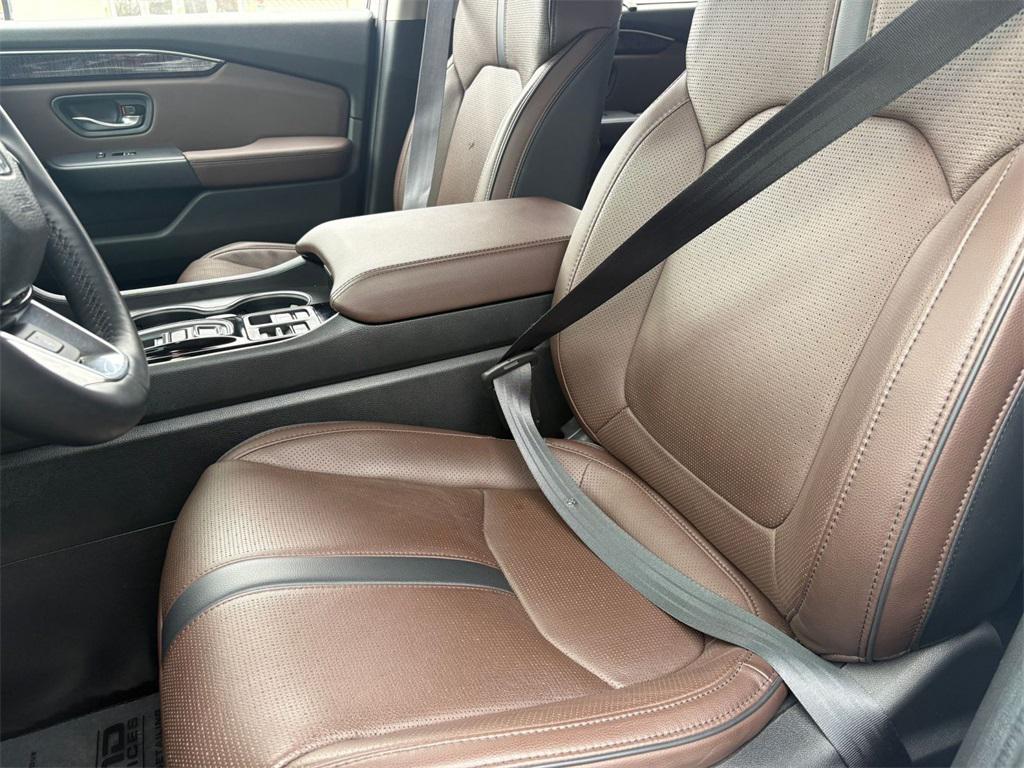 used 2023 Honda Pilot car, priced at $41,000