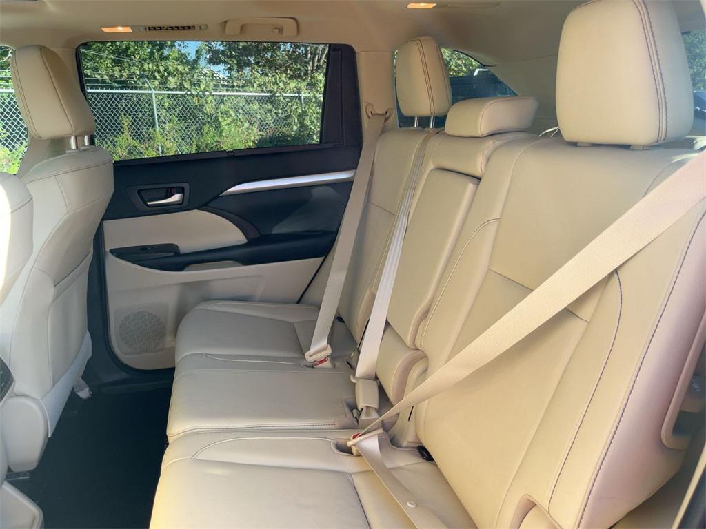 used 2019 Toyota Highlander car, priced at $28,000