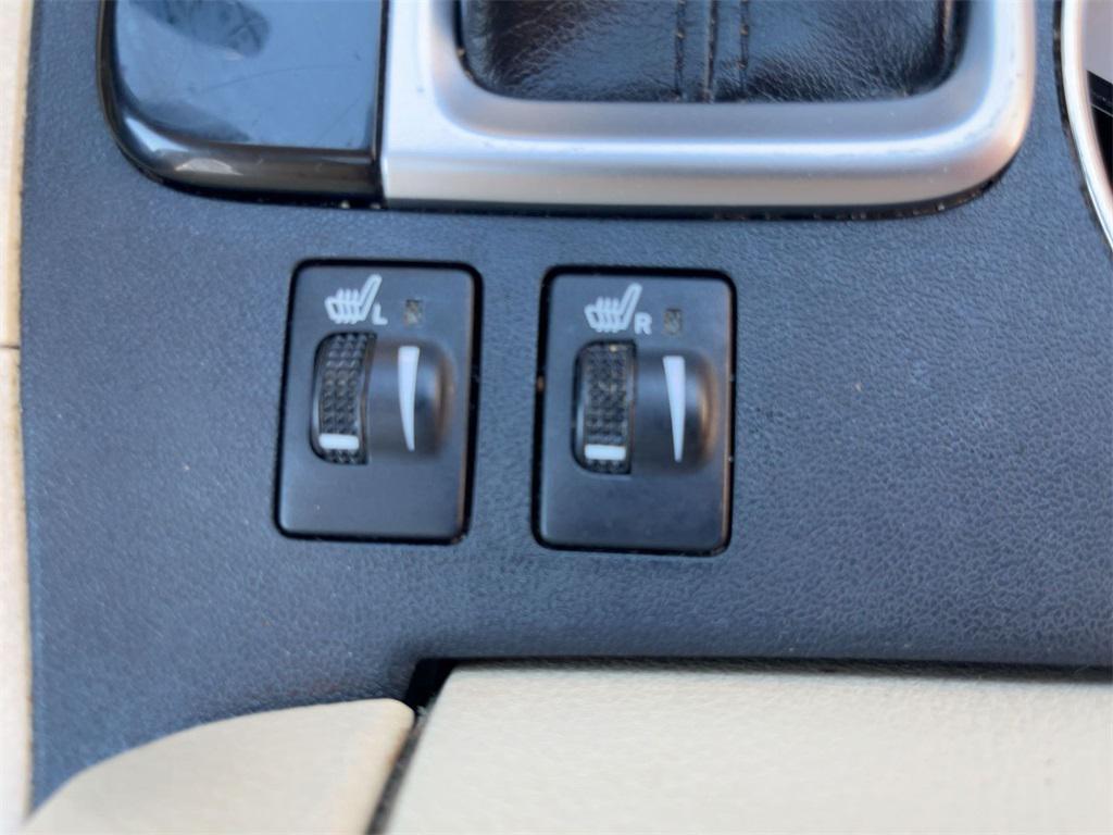 used 2019 Toyota Highlander car, priced at $28,000