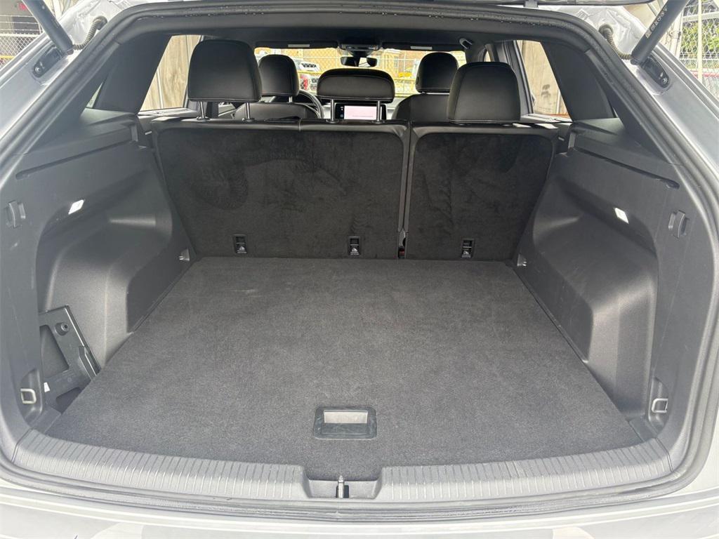 used 2024 Volkswagen Atlas Cross Sport car, priced at $32,000