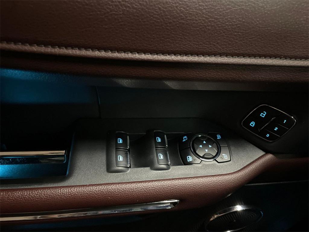used 2023 Ford Expedition car, priced at $48,000