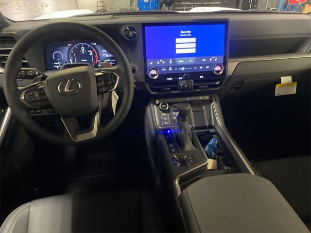 new 2025 Lexus GX 550 car, priced at $78,874