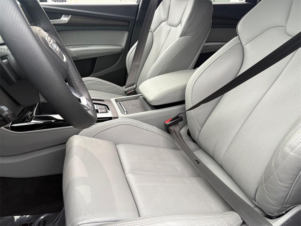 used 2024 Audi Q5 e car, priced at $46,000