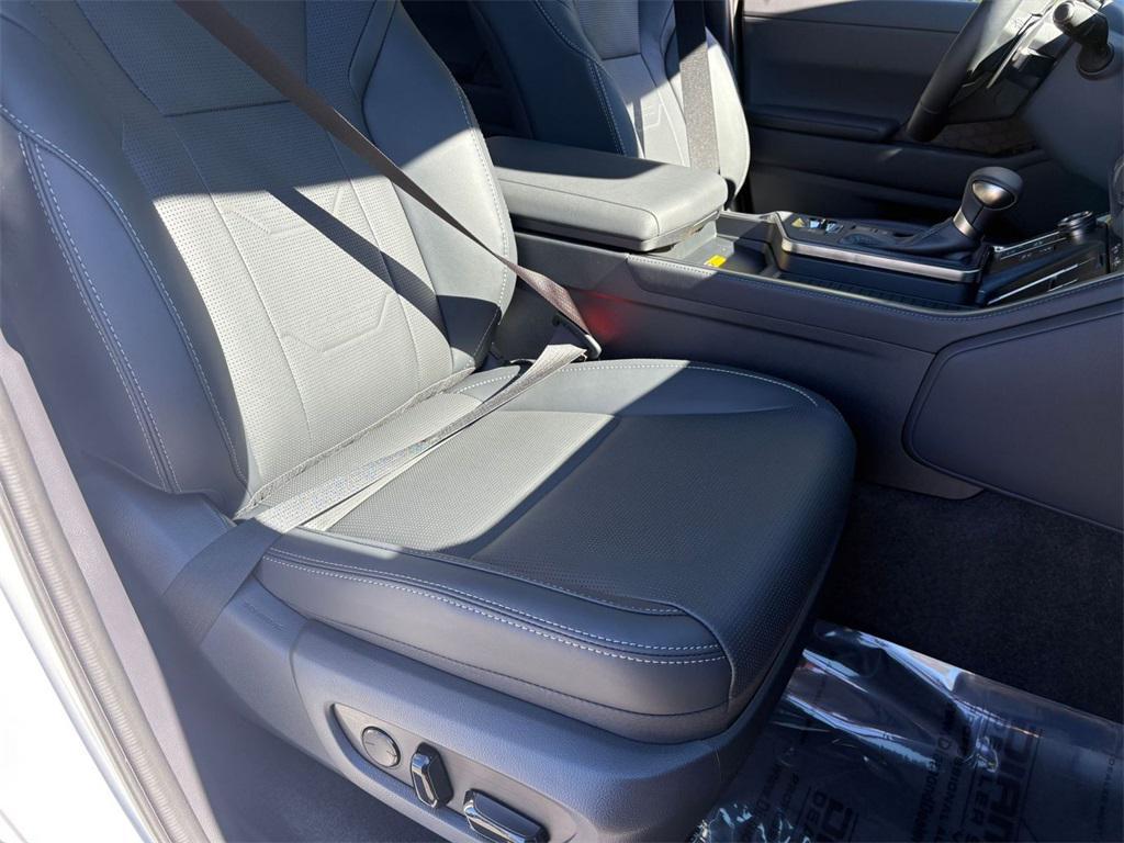 used 2025 Lexus GX 550 car, priced at $93,000