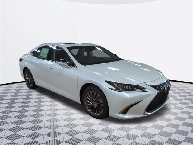 new 2025 Lexus ES 300h car, priced at $52,974