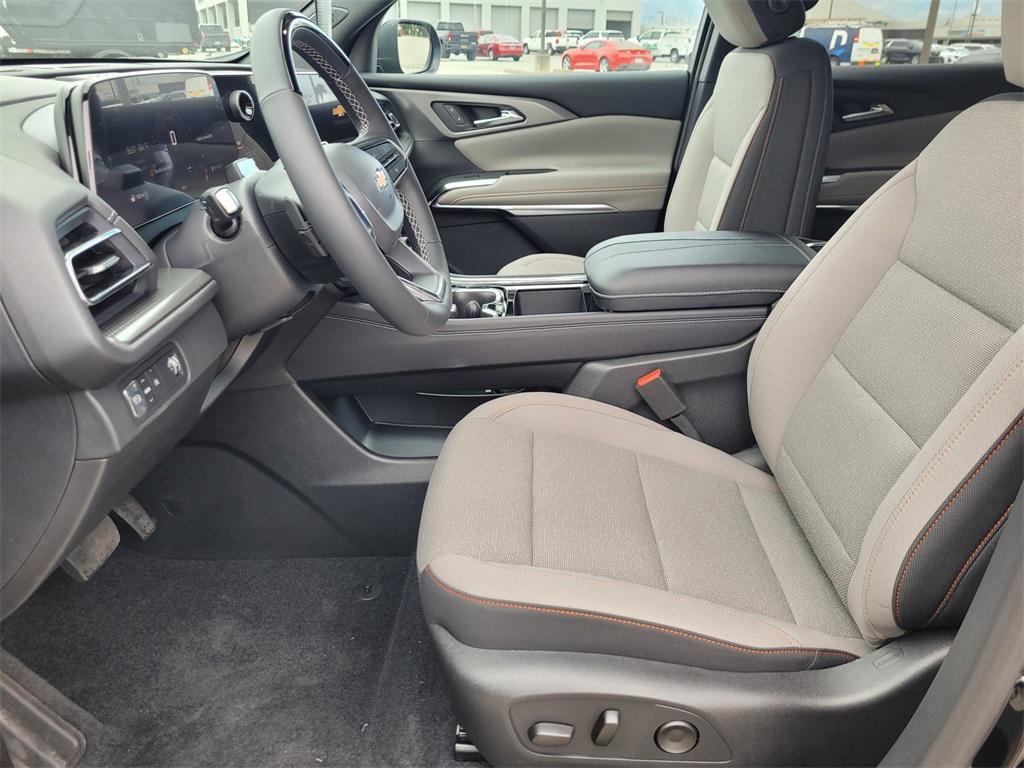 new 2026 Chevrolet Traverse car, priced at $47,855