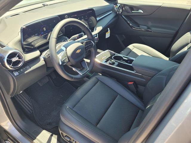 new 2026 Chevrolet Equinox car, priced at $30,090