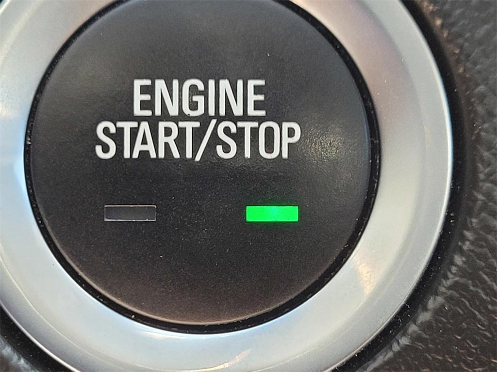 used 2022 Chevrolet Equinox car, priced at $19,249