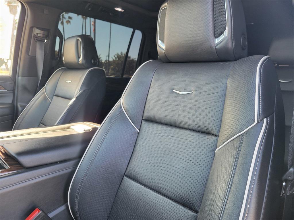 used 2021 Cadillac Escalade ESV car, priced at $59,965