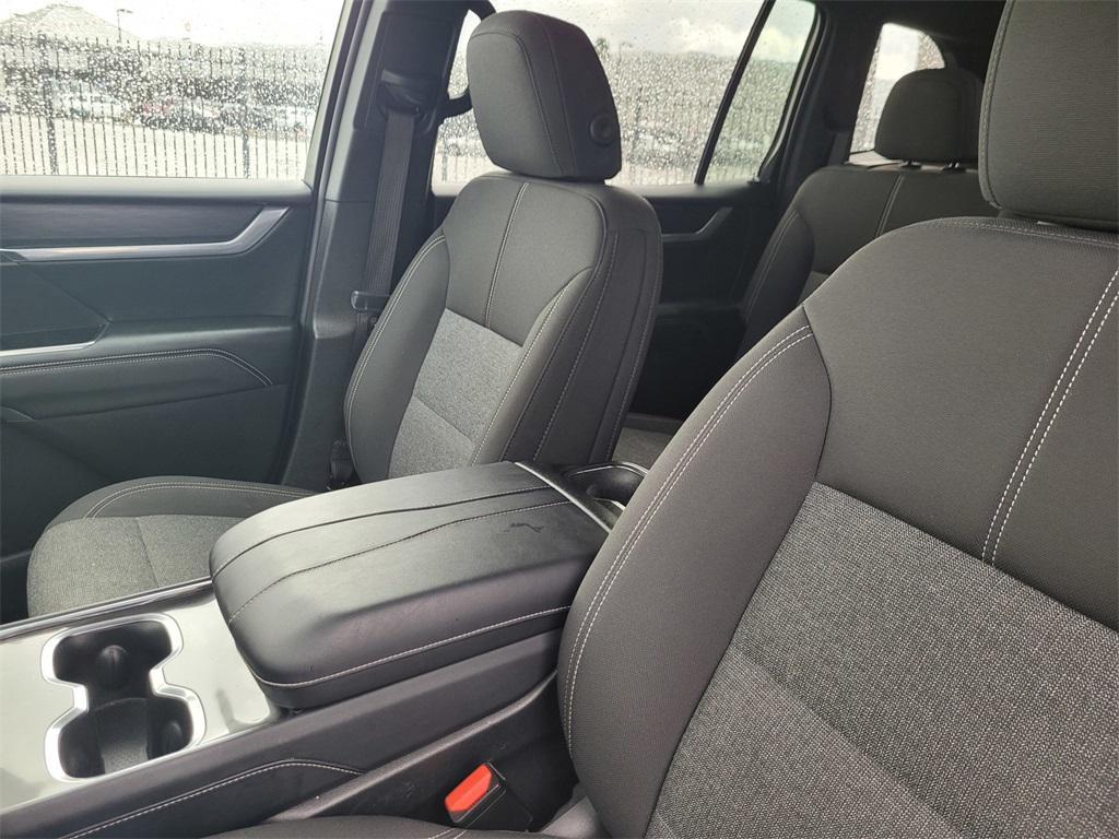 used 2025 GMC Acadia car, priced at $34,973