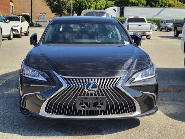 used 2020 Lexus ES 350 car, priced at $32,324