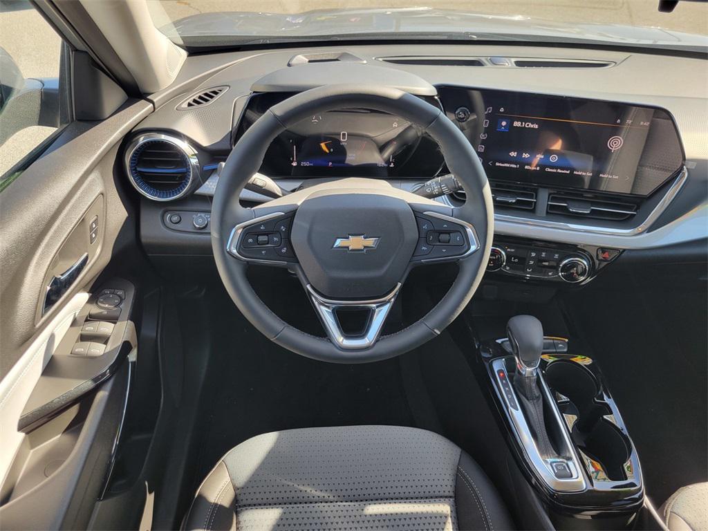new 2025 Chevrolet Trax car, priced at $23,227