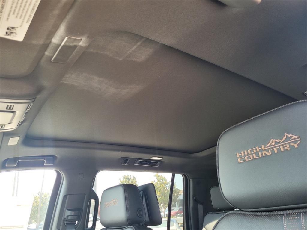 new 2025 Chevrolet Suburban car, priced at $99,725