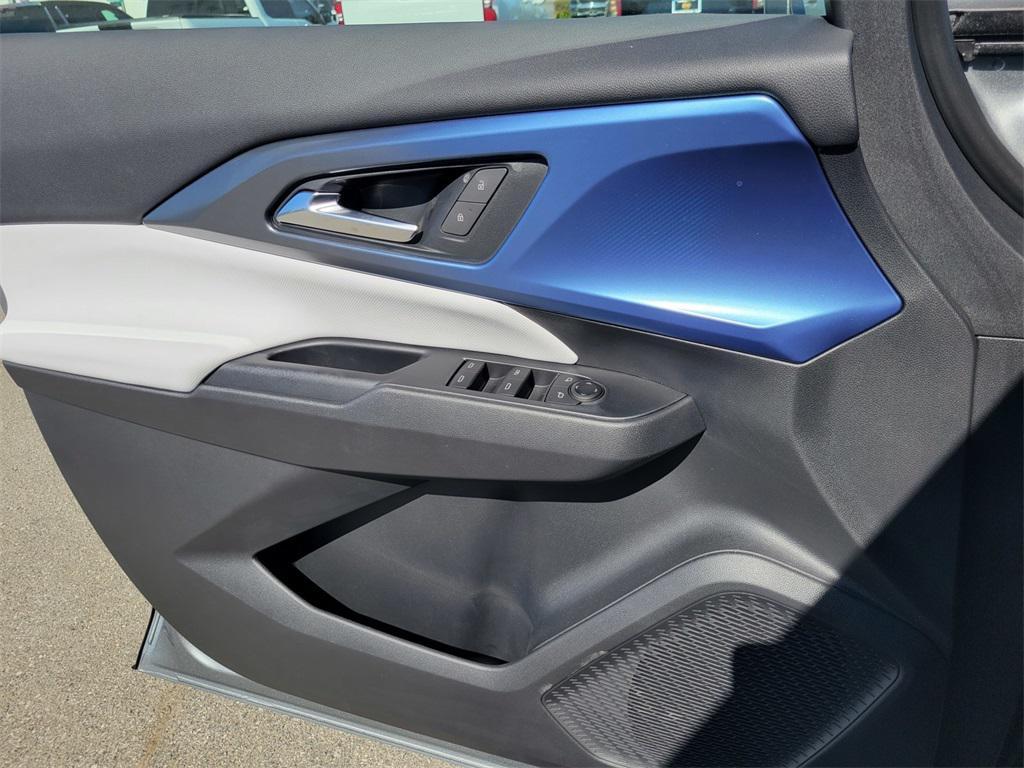 new 2025 Chevrolet Equinox EV car, priced at $40,590