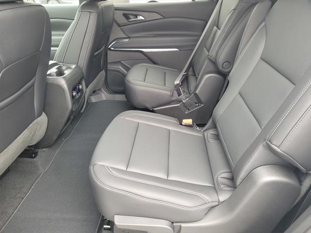 new 2025 Chevrolet Traverse car, priced at $46,195