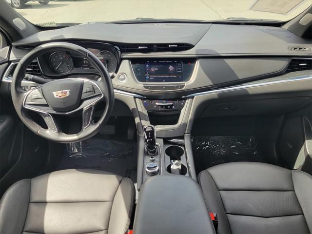 used 2021 Cadillac XT5 car, priced at $29,990