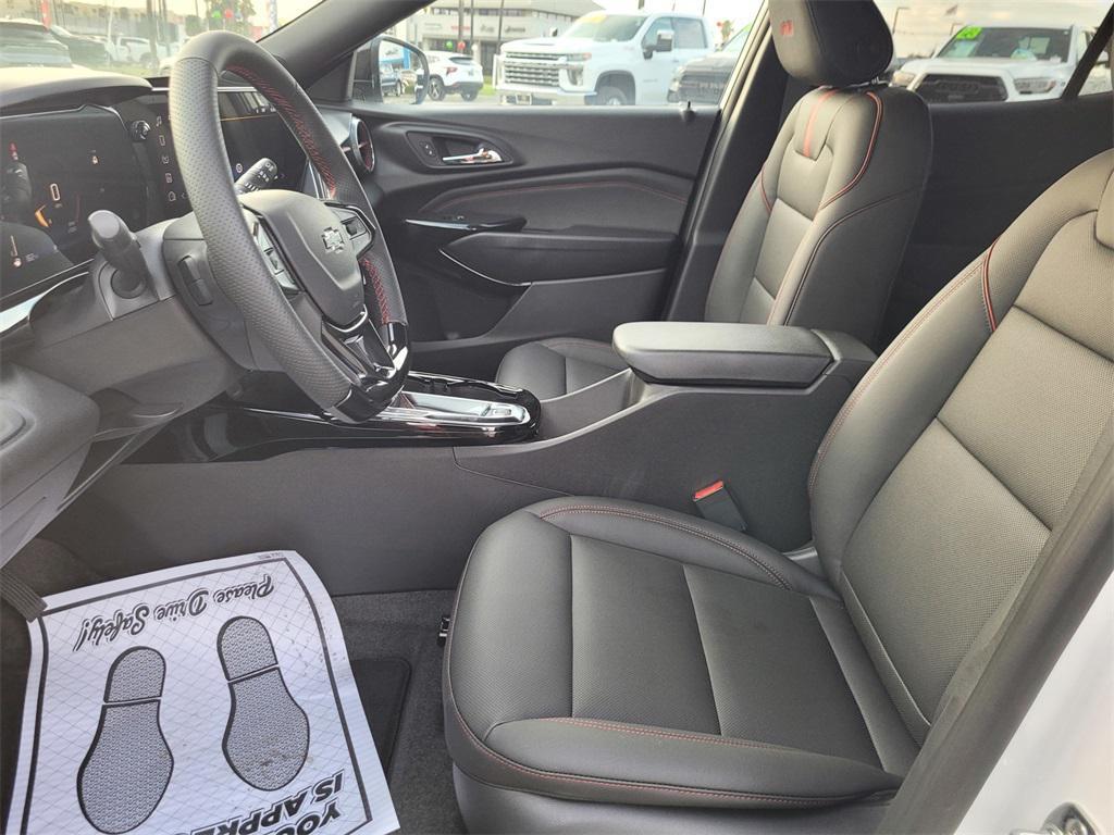 new 2025 Chevrolet Trax car, priced at $25,178