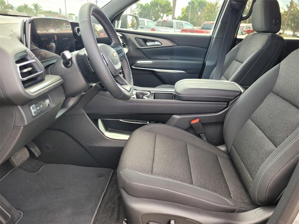 new 2026 Chevrolet Traverse car, priced at $42,695