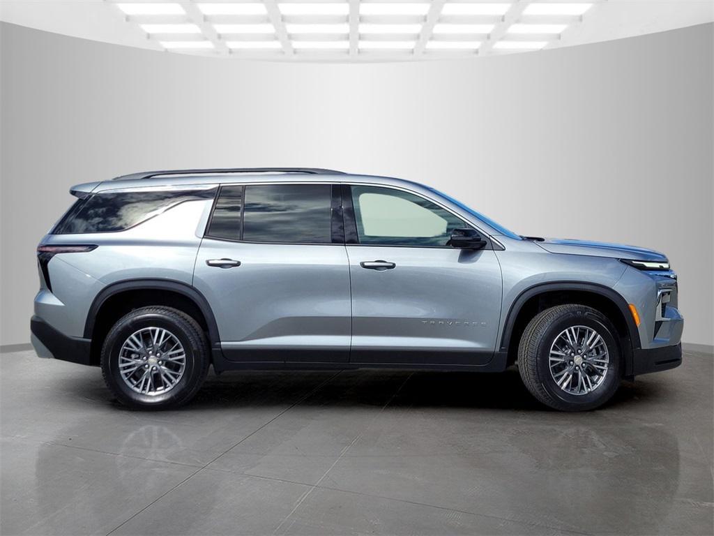 new 2026 Chevrolet Traverse car, priced at $42,695