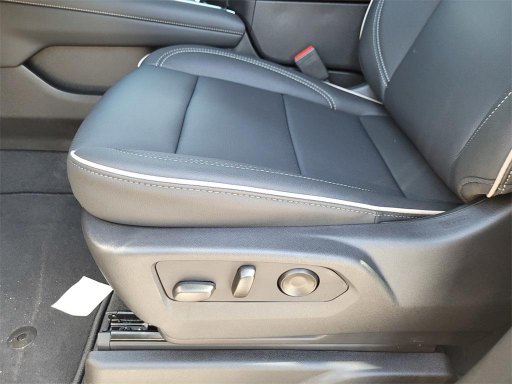 new 2025 Chevrolet Tahoe car, priced at $72,144